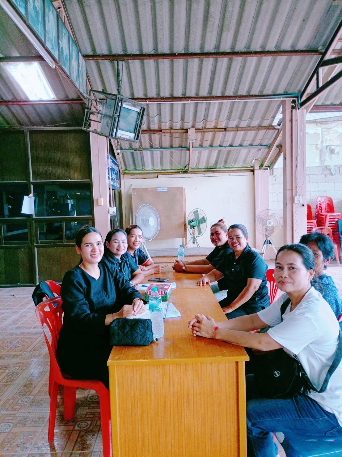 พช.เมืองพัทลุง ลงพื้นที่ประชุมคณะทำงานขับเคลื่อนกองทุนพัฒนาบทบาทสตรีตำบลนาโหนด