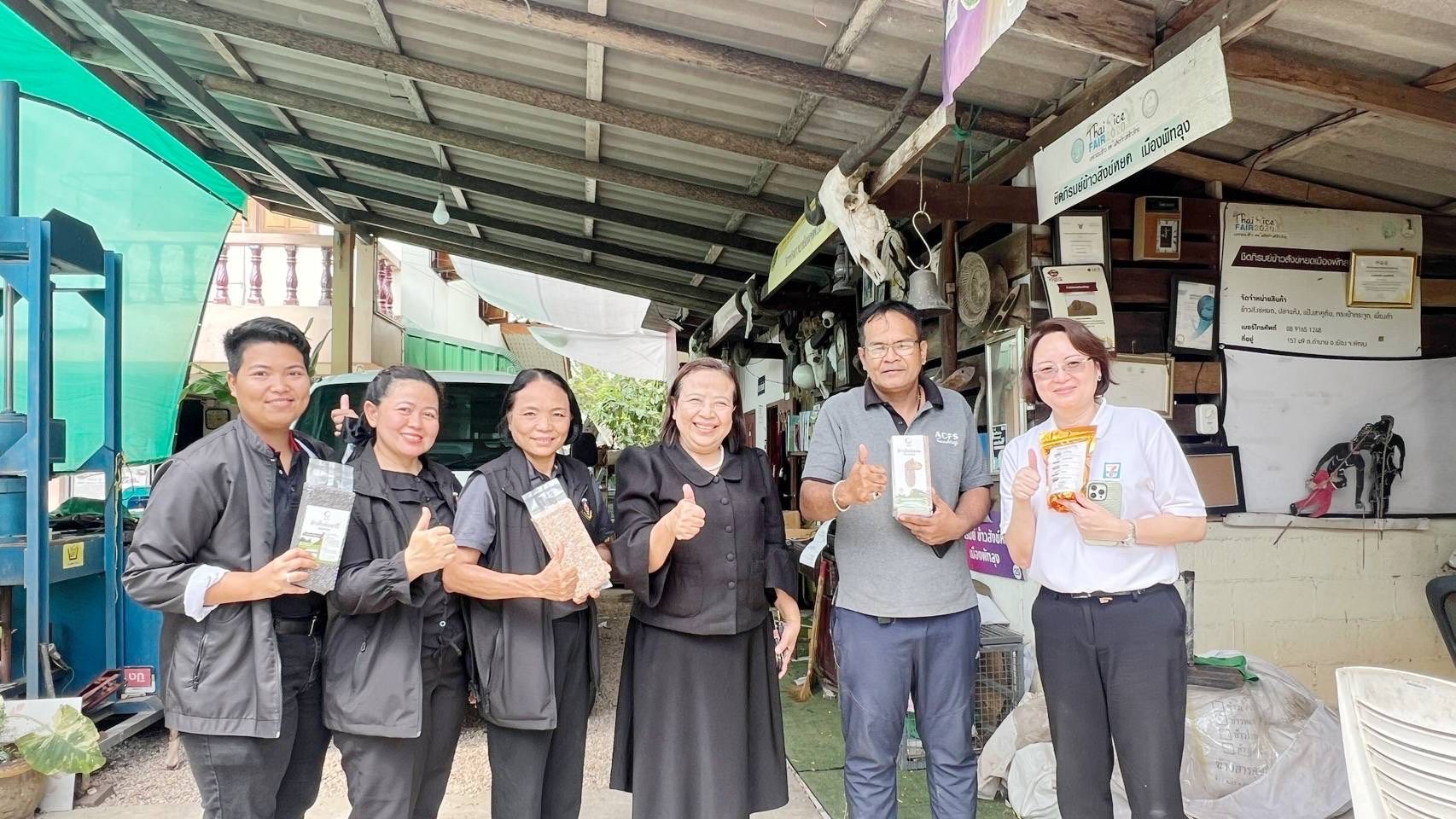 พช.เมืองพัทลุงลงพื้นที่เยี่ยมผู้ประกอบการ OTOP ตำบลตำนาน  