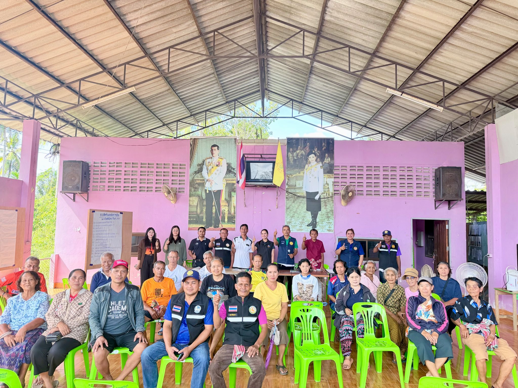 พช.เมืองพัทลุง ลงพื้นที่หนุนจัดทำแผนพัฒนาหมู่บ้าน ขับเคลื่อนพลังชุมชนตำบลนาโหนด