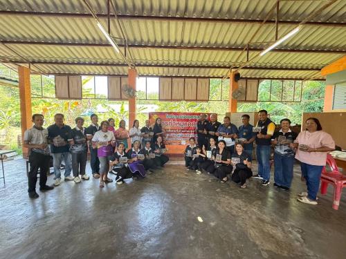 พช.เมืองพัทลุง สนับสนุนการฝึกอาชีพสตรี งบอุดหนุน โครงการทำหมูแดดเดียว โดยคณะกรรมการพัฒนาสตรีตำบลควนมะพร้าว