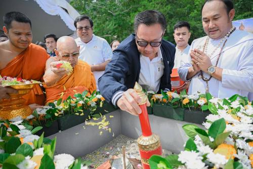  พช.เมืองพัทลุง ร่วมพิธีวางศิลาฤกษ์  “พระพุทธชัยบุรีสิริโสภณ” พระพุทธรูปองค์ใหญ่  ประดิษฐาน ณ วัดโดนโสภณปัญญาราม 